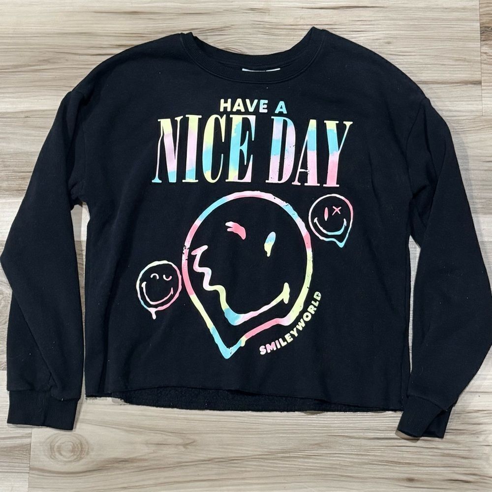 Smiley World Have A Nice Day Cropped Crewneck Sweatshirt
Neon Girls 14